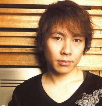 置鲇龙太郎,日本男性声优,青二production所属.