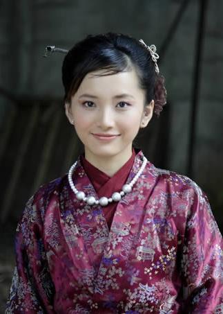 浏览词条  和很多涉足演艺圈的女演员一样,肖雨雨也是学舞蹈出身的.