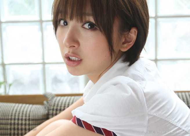 上马麻里子动态 _筱田麻里子单反_上马麻里子作品封面_壁纸上马麻里子