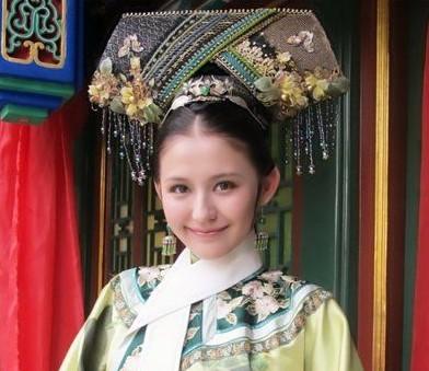 热依扎饰演《甄嬛传》叶澜依