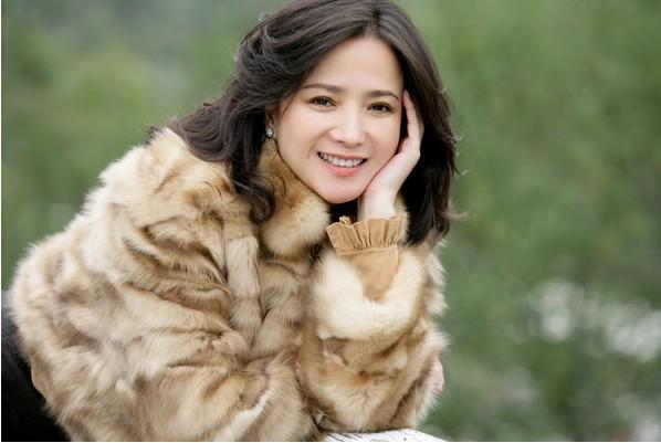 1964年出生的女明星,1983年出生的女星 全部版本 历史版本 1964年1月13日,何晴出生在浙江省衢州江山市前圳