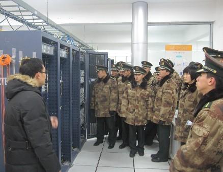 专业设置 学校设置有通信工程学院,指挥信息系统学院,野战工程学院