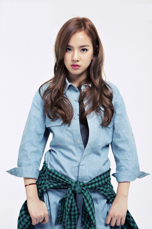 janey韩国rapper,新疆女rapper18岁 韩国七公主组合4-5批成员 (现已解散) 可爱忙内(已退) janey 艺名