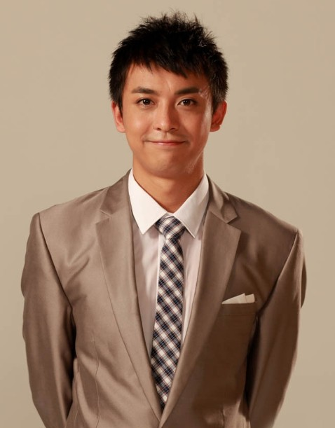 李佳航