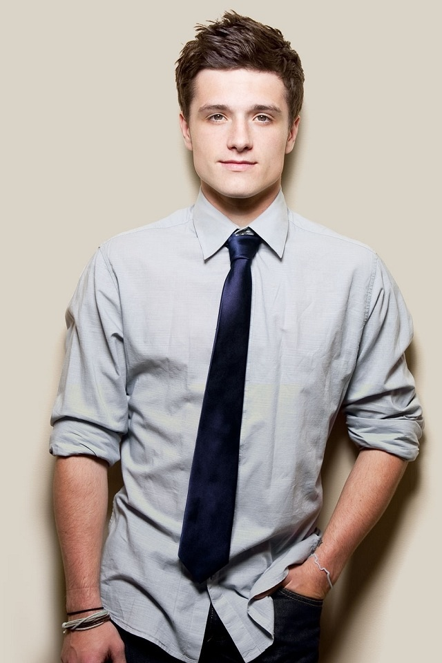 全部版本 历史版本  乔什&middot;哈切森 [1](josh hutcherson,本名