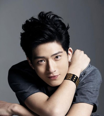 井柏然与小猪合影图片