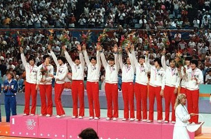 2012年伦敦奥运会上,中国女排深陷所谓的"死亡之组",同组对手有北京