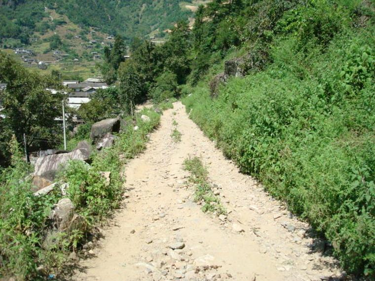 云南省福贡县匹河怒族乡果科村进村道路
