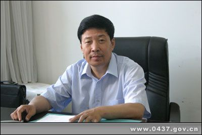 张建伟,男,1953年6月出生,汉族,河北省乐亭人,1970年1月参加工作,1973