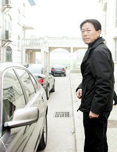 刘春明(原国家足球少年队主教练)