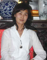 董事 妇科专家   韩丽(1956-)字玉生,女,国家一级美术师,山东威海市人