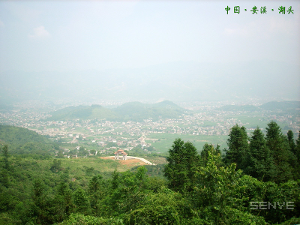 湖头镇是"福建历史文化名镇,地处闽南金三角,位于安溪县西北 部,东经