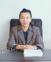 参加工作,1990年10月加入中国共产党,现任政协嫩江县委员会党组副书记