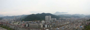 大田县      位于福建省中部,戴云山西侧,东连德化,西毗永安,北接三明
