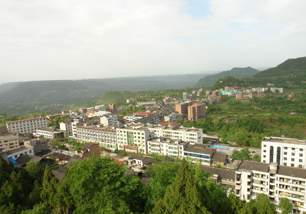 苍溪县龙山镇城区一隅