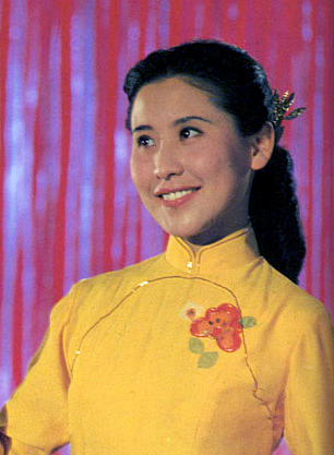 远征(女高音歌唱家,原东方歌舞团独唱演员)+-+