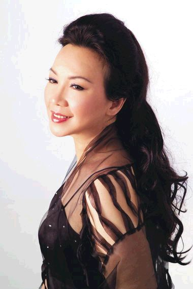 苏芮是首位把黑人灵歌融入华人流行音乐中的歌手,首张国语专辑《搭