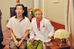 "大长脸"于洋(左)