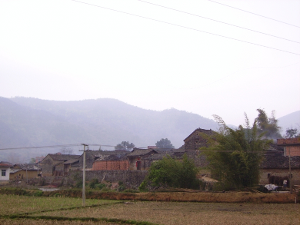 石鼓村位于钦北区青塘镇红山村,距市区约45公里,距镇4公里.