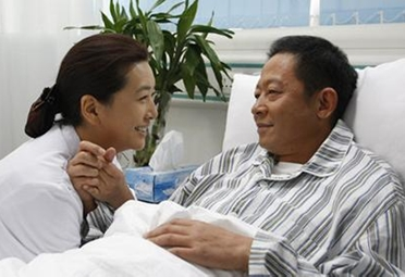 《人到四十》剧照