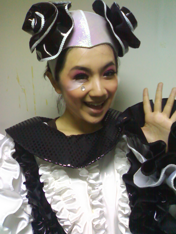 演员 李明珠 +国家级花样滑冰教练