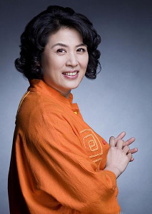 张英(中国国家话剧院<em>演员</em>) - 搜狗百科