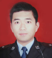 张磊,男,1986年9月29日出生,安徽省芜湖市人,大专学历,中共