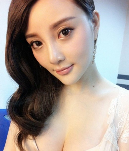 李小璐