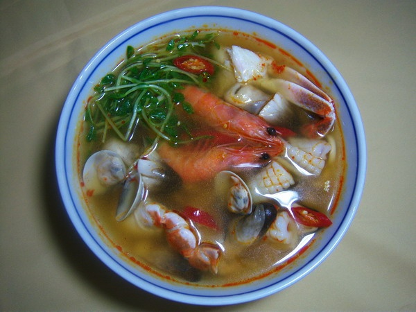酸辣海鲜汤