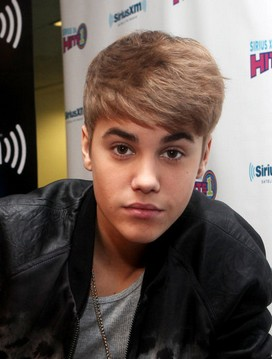 贾斯丁比伯_贾斯丁比伯收入多少(2)