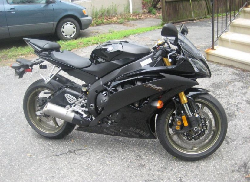 雅马哈r6二手的大约多少钱?