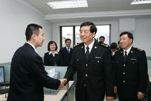 海关总署署长于广洲