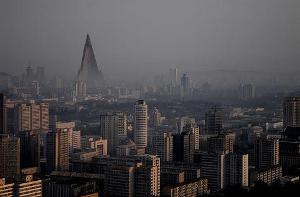 平壤gdp_平壤的世界最高大饭店,有3000个房间,预算占朝鲜GDP2(2)