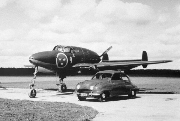 1947年,saab设计出第一辆轿车——92.