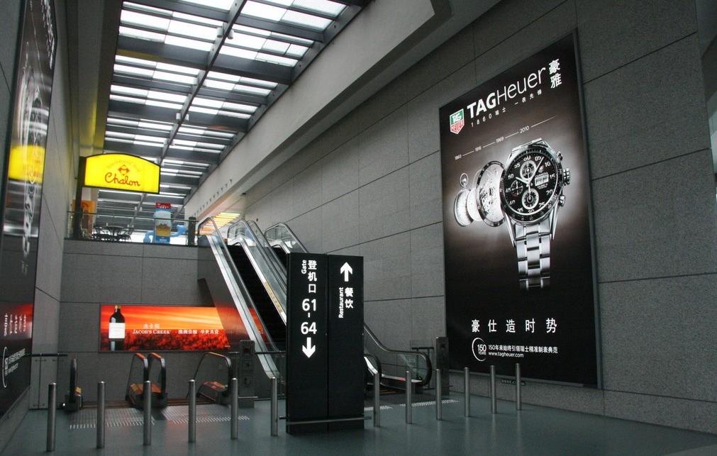 市司法局组织赴穗开展户外广告和新疆乌鲁木齐高炮广告牌私人的吗招牌设置管理立法调研