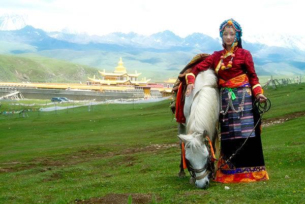 <em>男女</em>藏族<em>服装</em> - www.yixingim.com