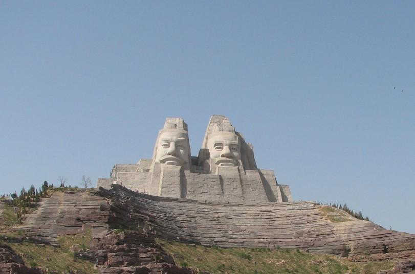 “炎黄子孙”可以用那几个英文字母表示?-