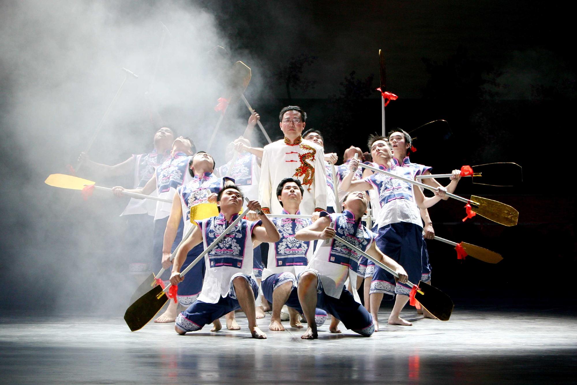 众人划桨开大船歌