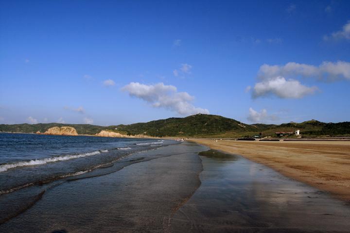 基湖沙滩