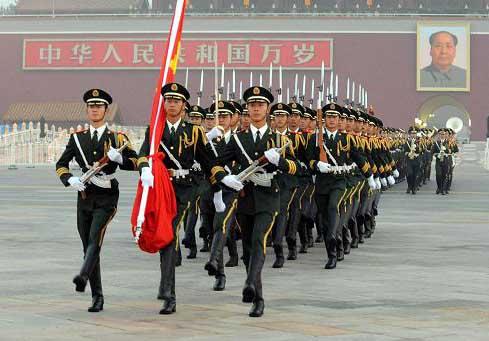 隶属于中国人民武装警察部队北京市总队,1991年初,"天安门国旗护卫队"