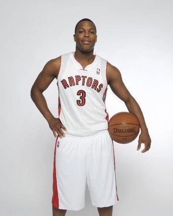 凯尔·洛瑞(kyle lowry),1986年3月25日出生于美国宾夕法尼亚州