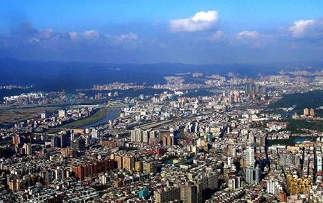 彭州市(pengzhou city)隶属四川省成都市,位于成都市区北郊,与德阳市