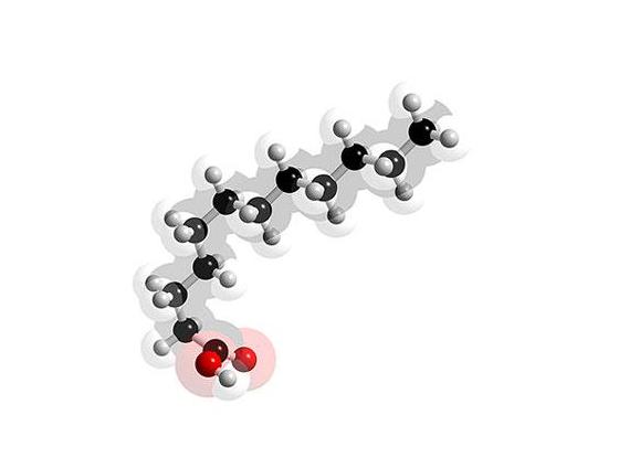 它的分子式是c12h24o2.虽然名为月桂酸,但在月桂油含量中只占1-3%.