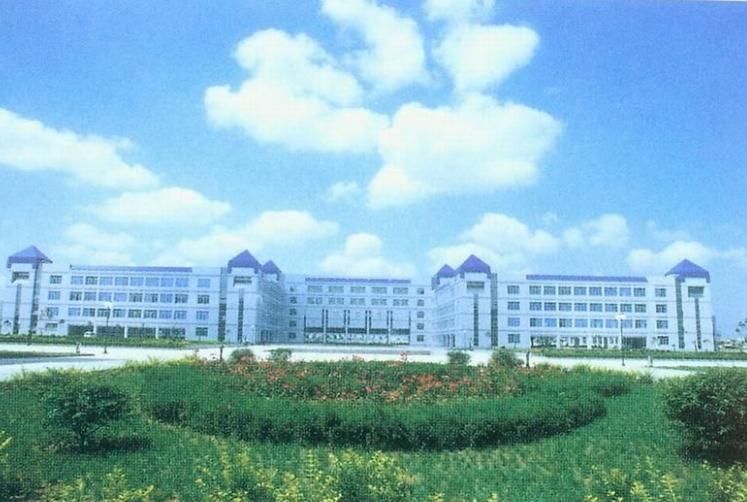 西安联合大学职业技术学院创建于1980年9月1990年与西安师专合并组建