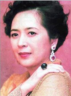 宝咏琴