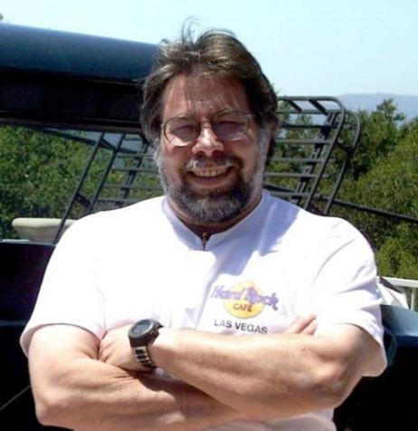 wozniak),男,出生于1950年8月11日,美国电脑工程师,曾与史蒂夫·