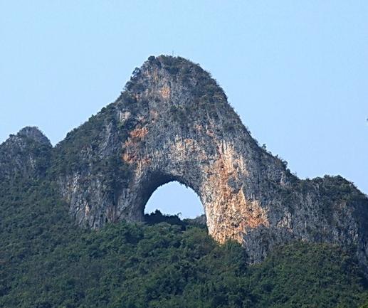 月亮山(广西桂林市阳朔县月亮山 搜狗百科