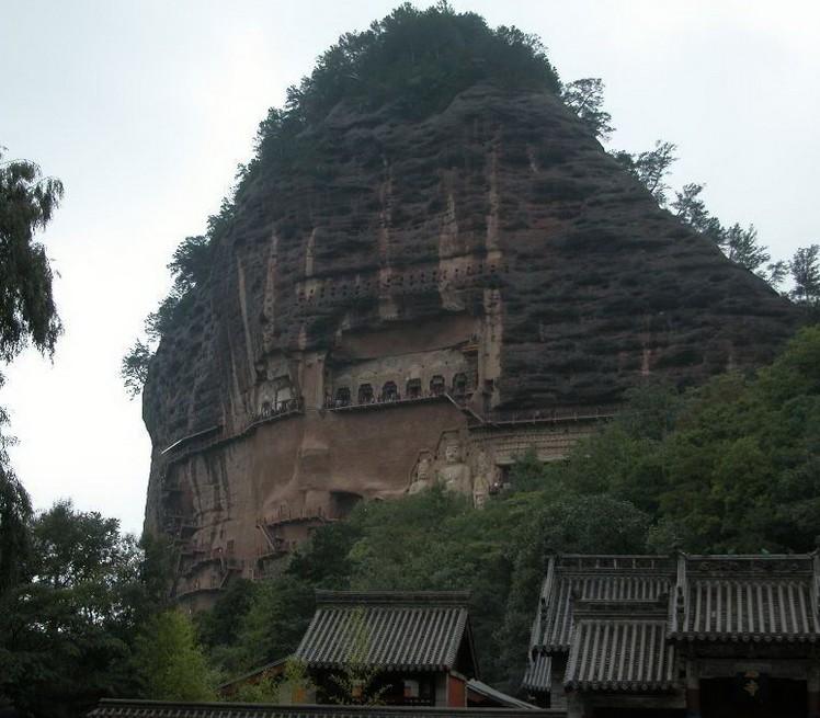 麦积山历史悠久,早在1600年前就享有盛名.