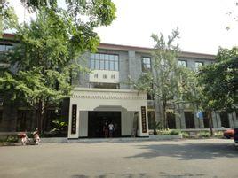 西南大学政治与公共管理学院