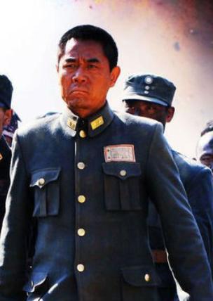 网友认为冯天魁原型为川军一二二师师长的王铭章将军.